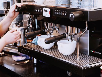 Bảng Dự Toán Chi Phí Mở Quán Cafe: Đầy Đủ Từng Hạng Mục