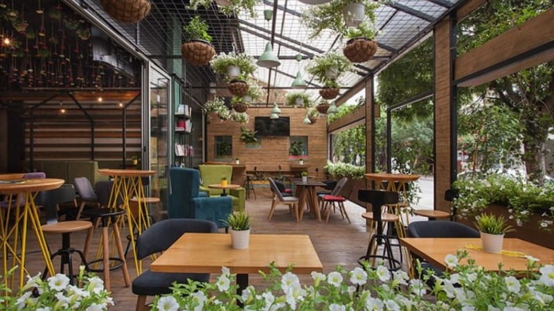 Chi phí mở quán cafe sân vườn