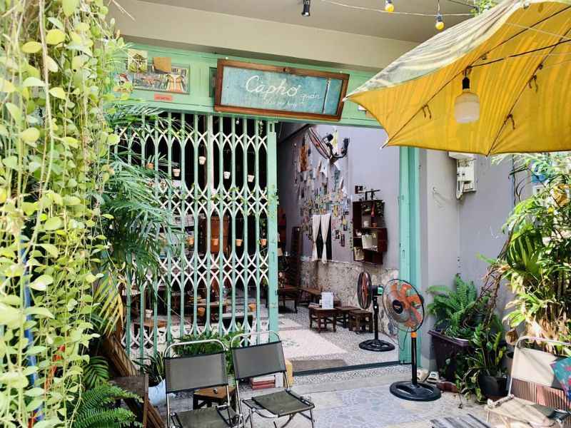 Decor Quán Cà Phê Nhỏ Trong Hẻm
