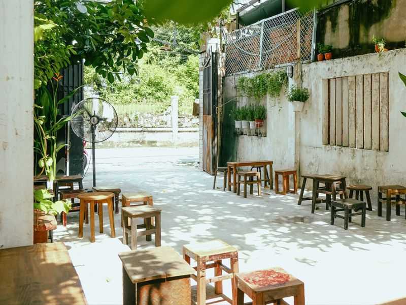 Decor Quán Cà Phê Nhỏ Trong Hẻm