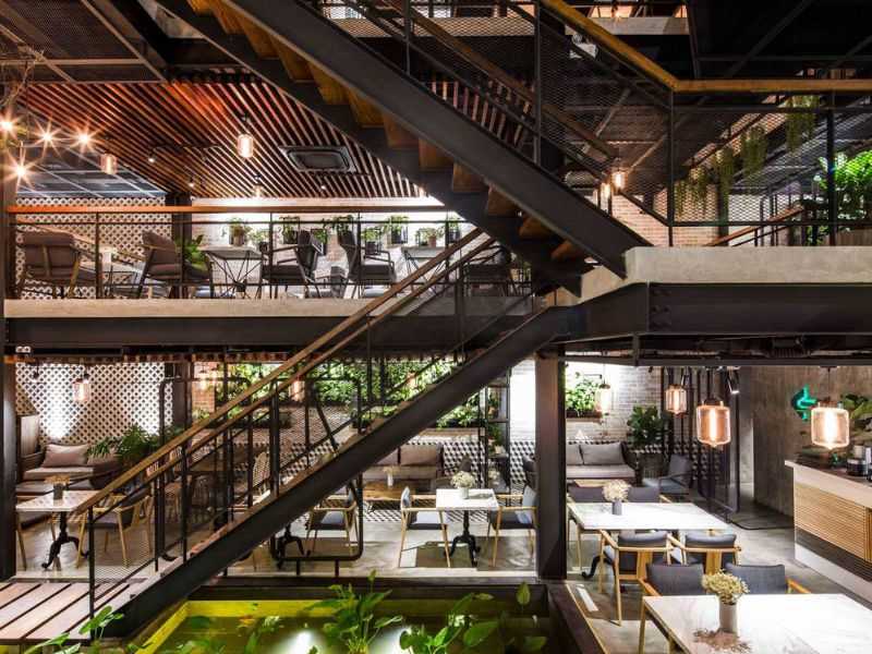 Setup Quán Cafe Sân Vườn Theo Phong Cách Industrial
