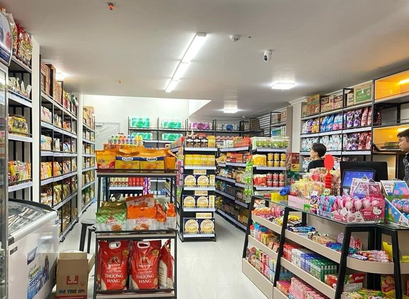 Mẫu cửa hàng tiện lợi nhỏ gọn