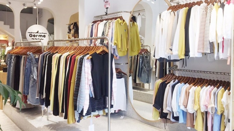 Trang trí shop quần áo phong cách Hàn Quốc