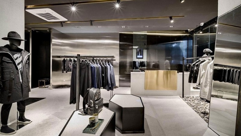 Trang trí shop quần áo phong cách Modern Luxury