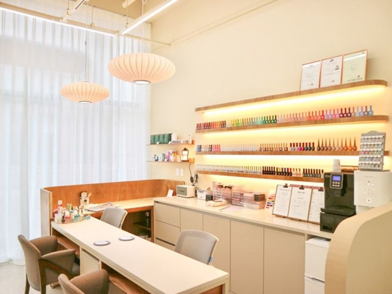 Tiệm Nail Phong Cách Hàn Quốc