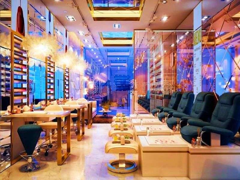 Tiệm Nail Phong Cách Sang Trọng